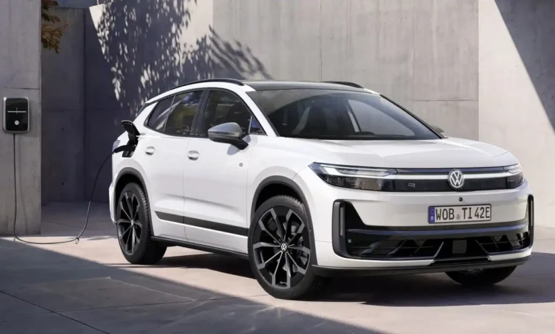 Volkswagen'in yeni elektrikli SUV modeli ID. Tiguan resmen tanıtıldı. İşte menzili, teknik özellikleri ve fiyatı.